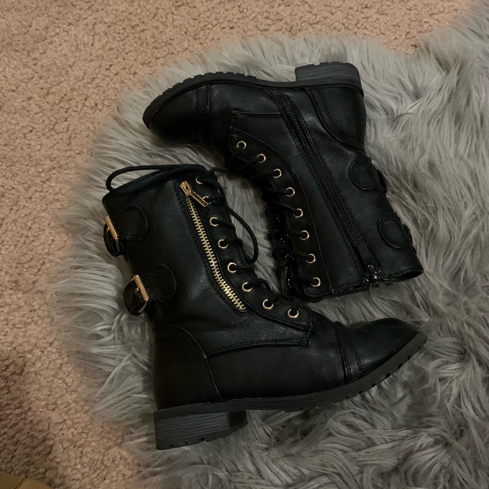 Like new! Little Girl Black Combat Boots! Size12